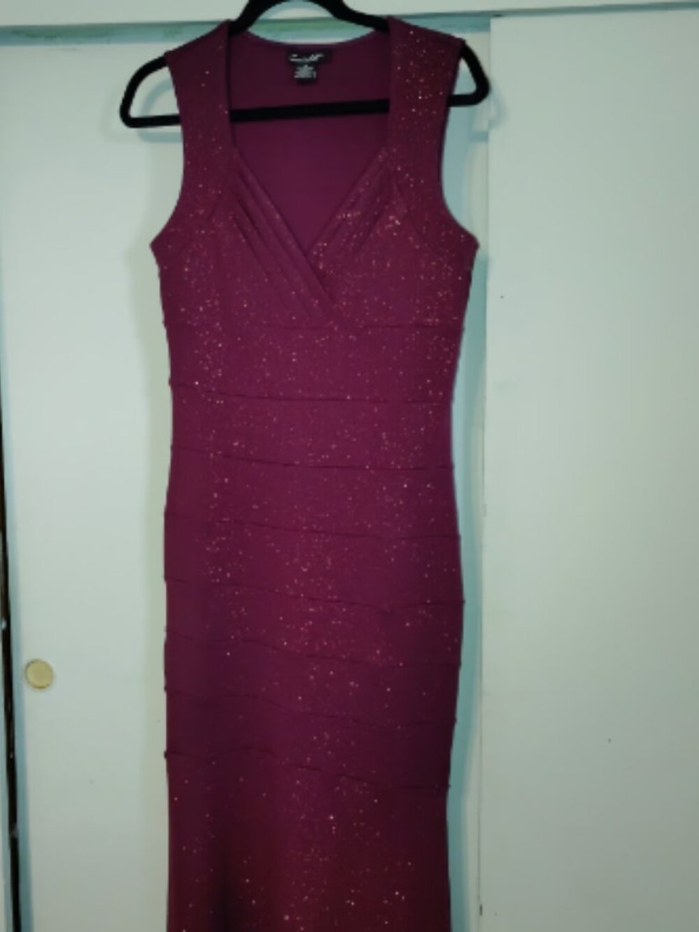 Candalite Burgundy Long Sparkles Dress Size Medium